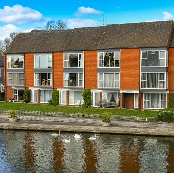 Modern Communities in Mawson Lakes
