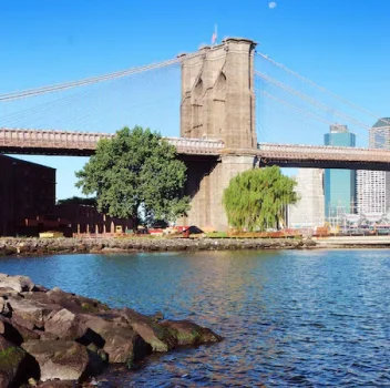 Howard Smith Wharves