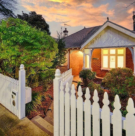 Detached & Semi-Detached Homes