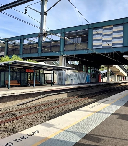 Macarthur Railway Station