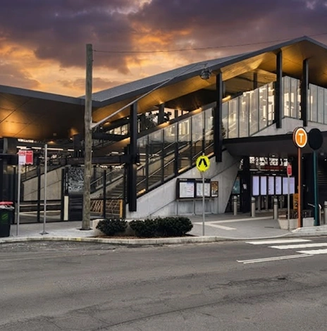 Sydenham Station & Metro