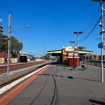 Essendon Railway Station