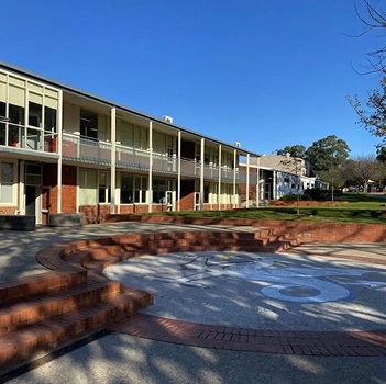 Kingswood College
