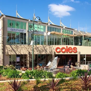 Manuka Shops
